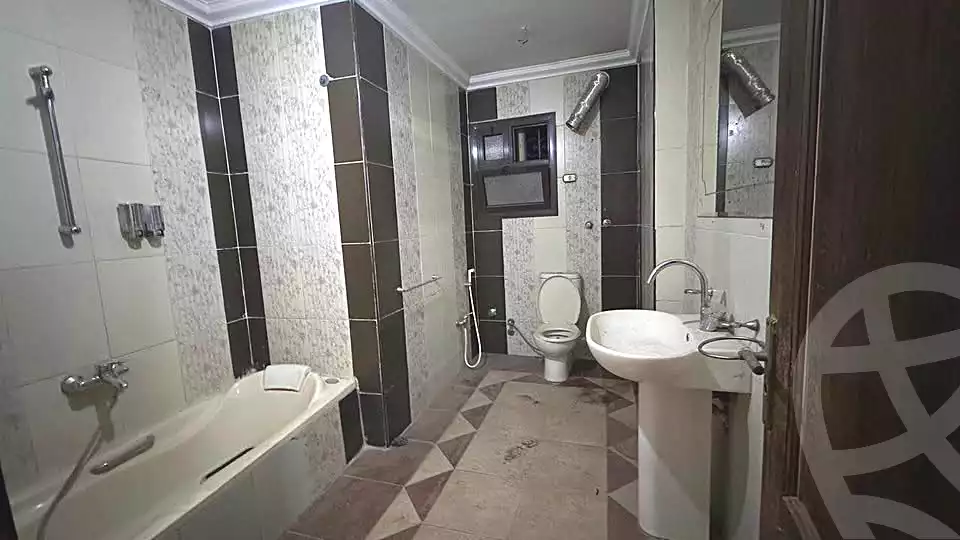 https://aqarmap.com.eg/ar/listing/7336502-for-sale-cairo-el-haram-shareaa-el-talateny