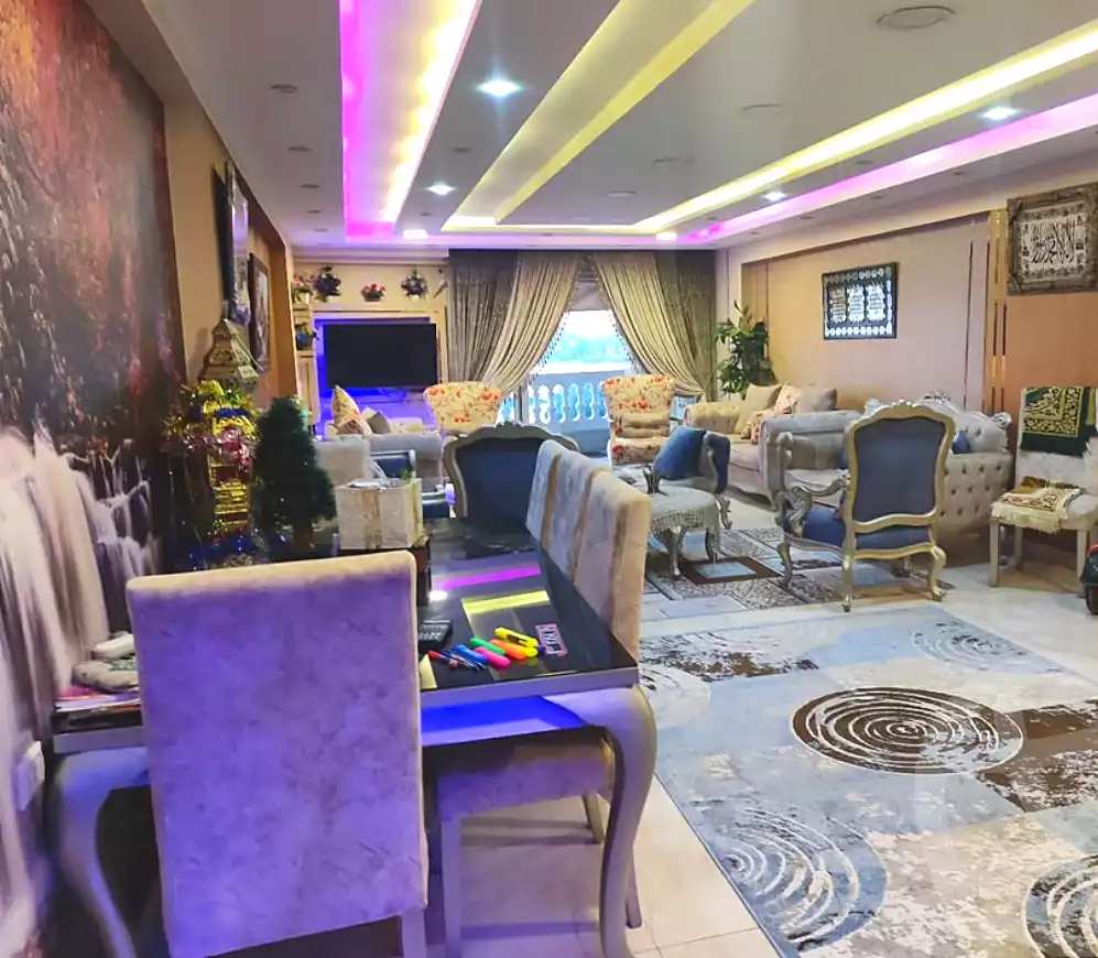 https://aqarmap.com.eg/ar/listing/7336894-for-sale-cairo-helwan-hadayek-helwan-nile-corniche-st