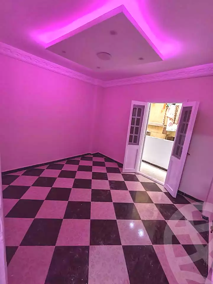 https://aqarmap.com.eg/en/listing/7337042-for-sale-alexandria-al-agamy-el-hanouvel-radwan-st