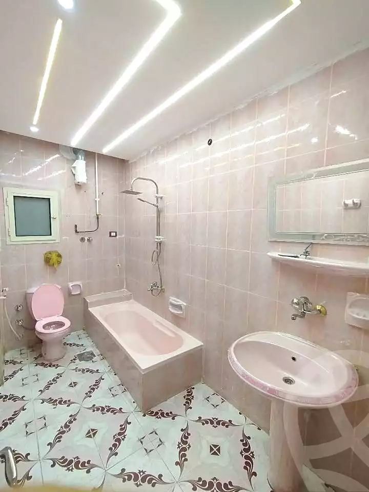 https://aqarmap.com.eg/en/listing/7337812-for-sale-alexandria-lsywf-el-falki