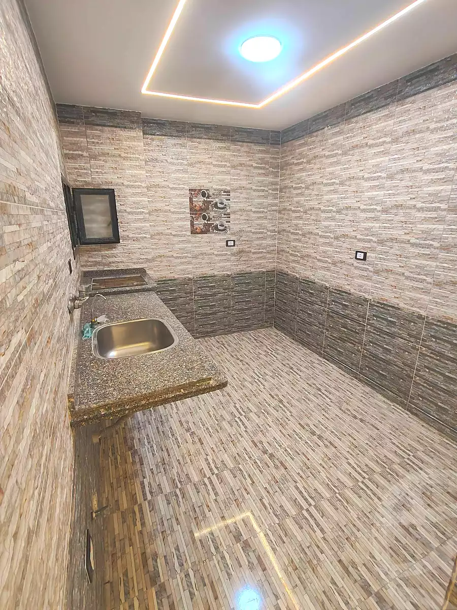 https://aqarmap.com.eg/ar/listing/7337930-for-sale-alexandria-sydy-bshr-sydy-bshr-bhry-shr-khld-bn-lwlyd