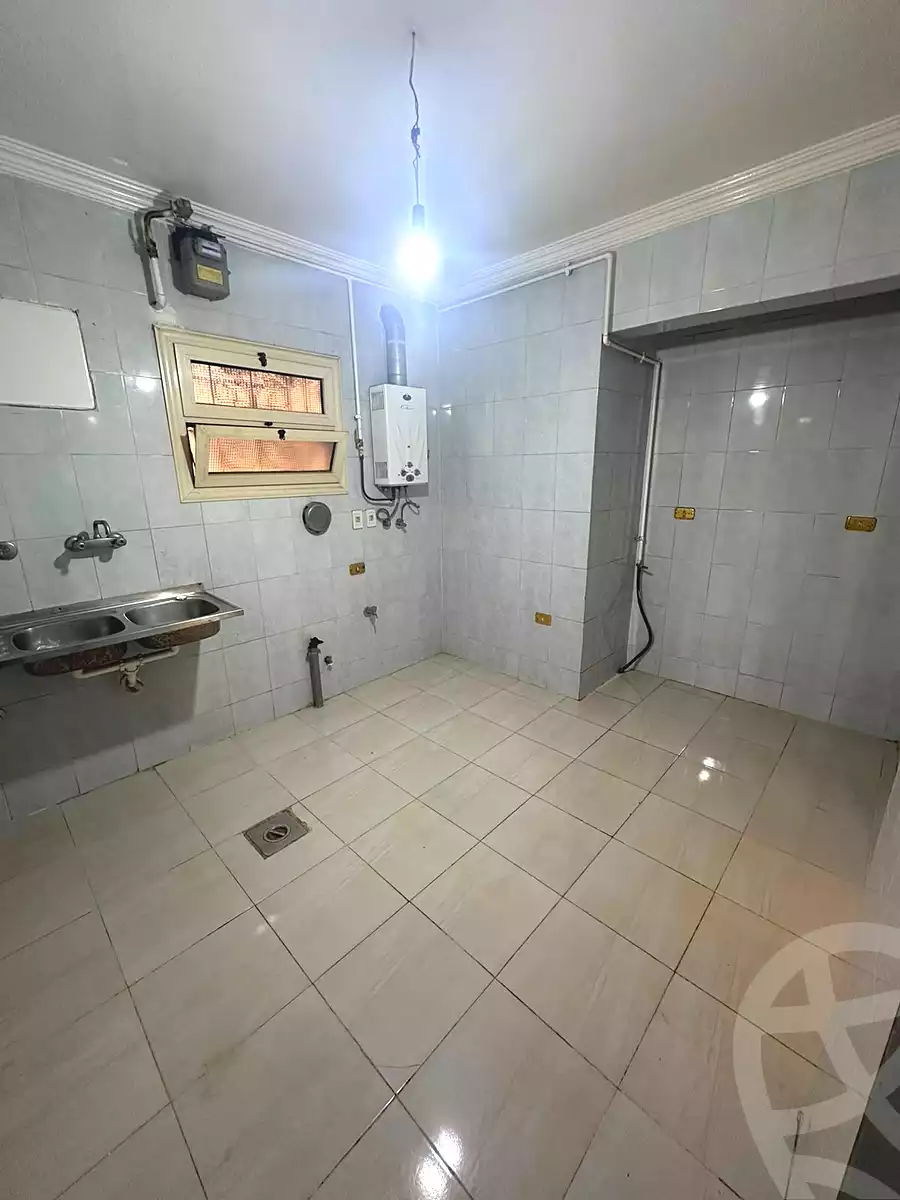 https://aqarmap.com.eg/ar/listing/7338031-for-rent-cairo-6th-of-october-el-ahyaa-neighborhood-1st-al-maahad