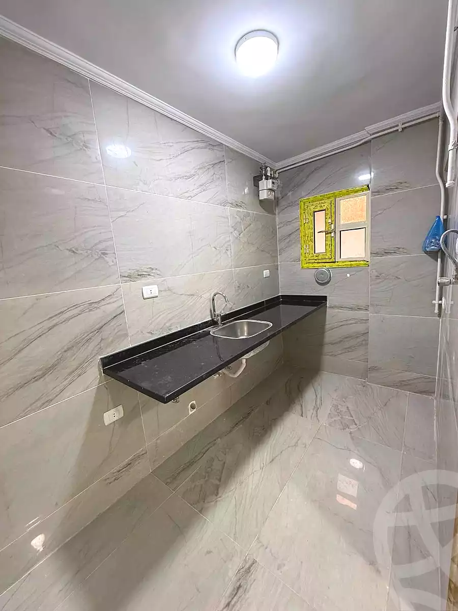 https://aqarmap.com.eg/ar/listing/7338030-for-sale-alexandria-sydy-bshr-sydy-bshr-bhry-shr-mhmwd-l-yswy