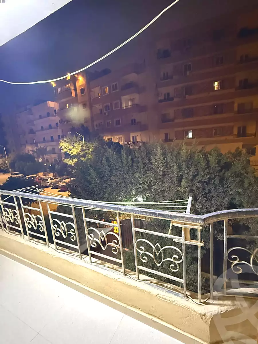 https://aqarmap.com.eg/ar/listing/7338067-for-rent-cairo-6th-of-october-el-ahyaa-neighborhood-4th-neighbourhood-1