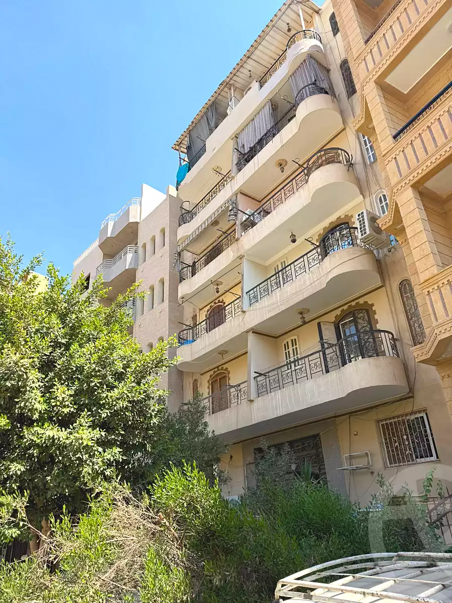 https://aqarmap.com.eg/ar/listing/7338067-for-rent-cairo-6th-of-october-el-ahyaa-neighborhood-4th-neighbourhood-1
