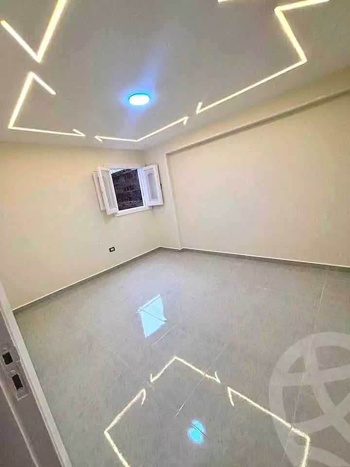https://aqarmap.com.eg/ar/listing/7338311-for-sale-alexandria-sydy-bshr-sydy-bshr-bhry-amr-el-nogomy-st