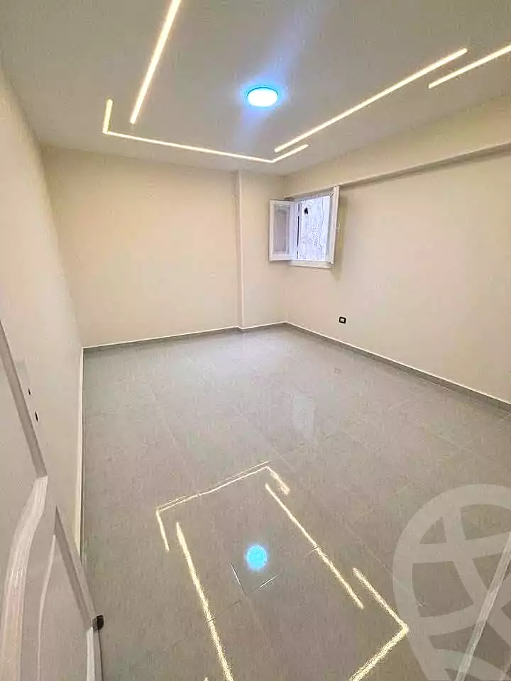 https://aqarmap.com.eg/ar/listing/7338311-for-sale-alexandria-sydy-bshr-sydy-bshr-bhry-amr-el-nogomy-st