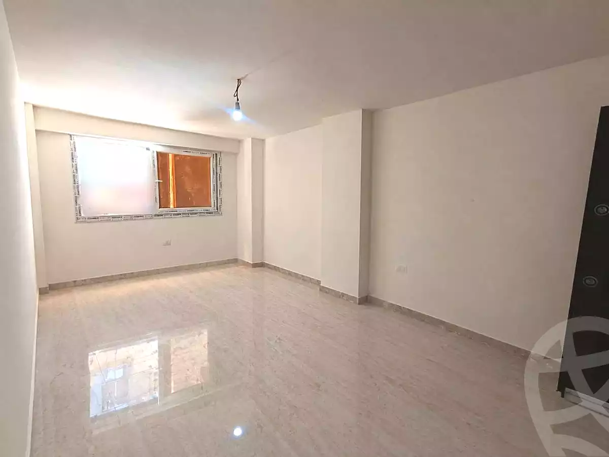 https://aqarmap.com.eg/ar/listing/7338338-for-sale-alexandria-sydy-bshr-sydy-bshr-bhry-shr-khld-bn-lwlyd