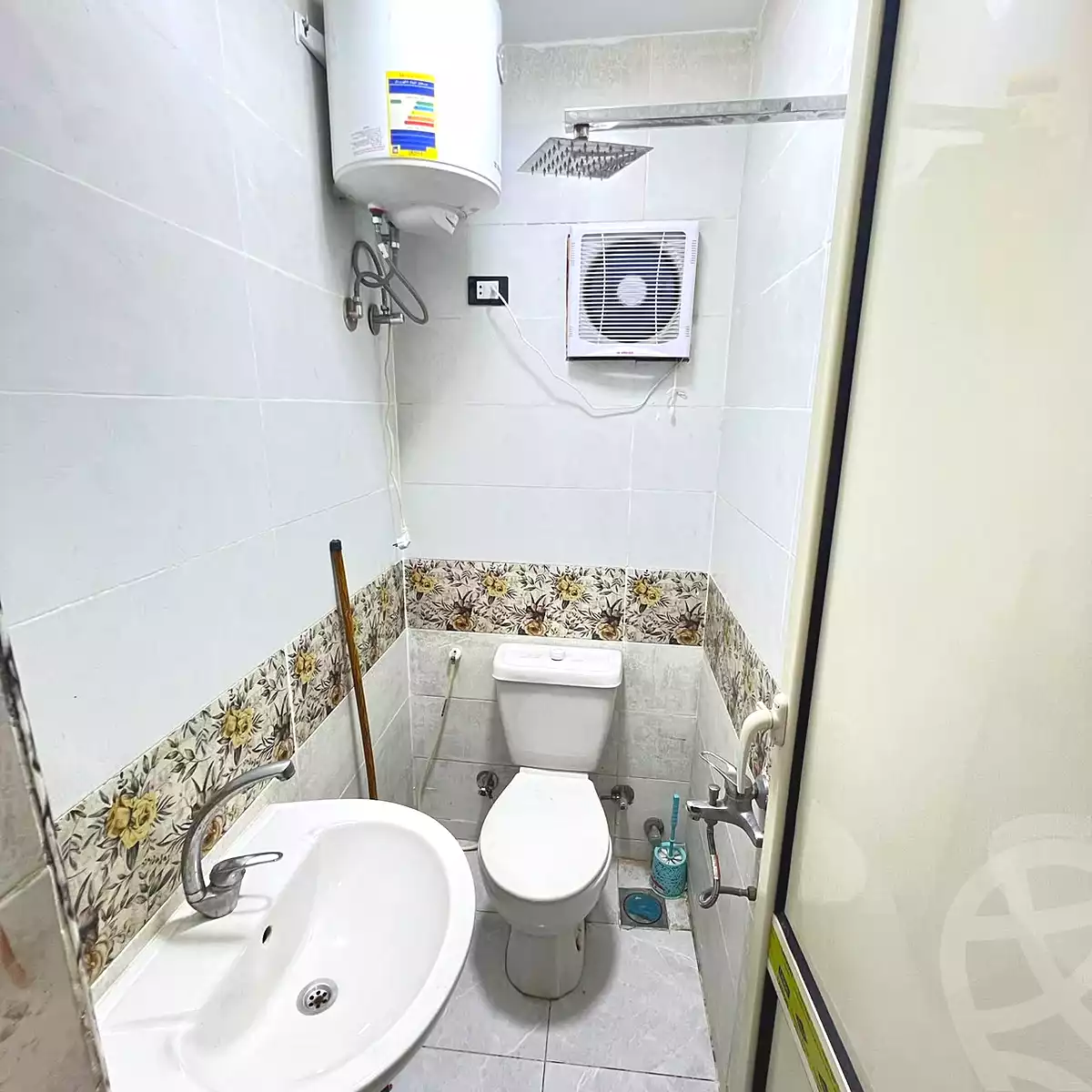 https://aqarmap.com.eg/ar/listing/7338349-for-rent-cairo-6th-of-october-mntq-fr-y-b-6-ktwbr