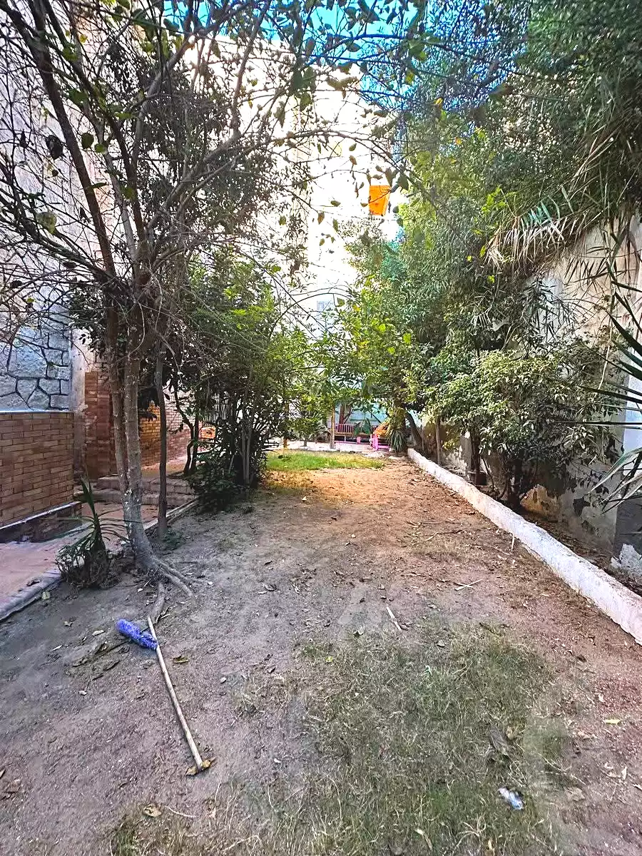 https://aqarmap.com.eg/en/listing/7338705-for-sale-alexandria-al-agamy-lbytsh-bianchiii-street-11