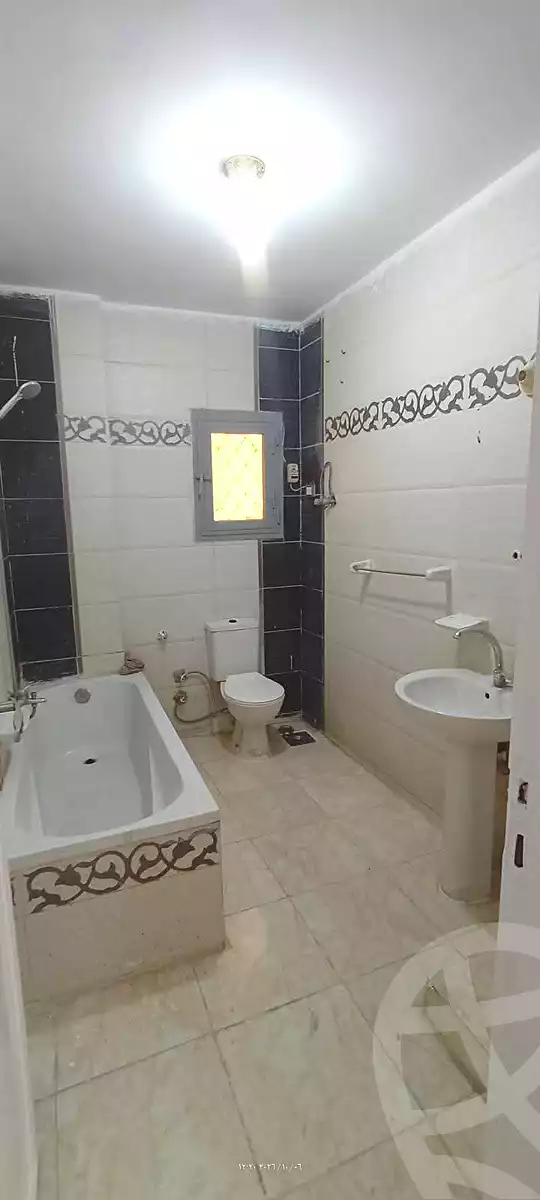 https://aqarmap.com.eg/en/listing/7338842-for-sale-alexandria-al-agamy-el-hanouvel-el-warsha-st