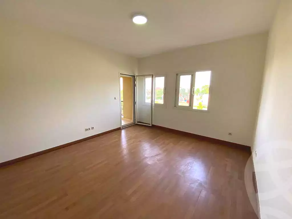 https://aqarmap.com.eg/ar/listing/7338825-for-sale-cairo-new-cairo-compounds-mivida-mivida-parcel