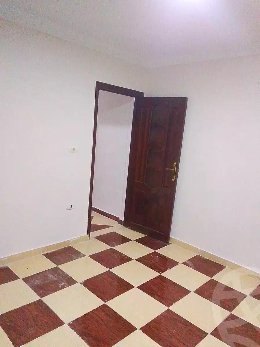 https://aqarmap.com.eg/ar/listing/7338874-for-sale-alexandria-el-asafra-l-sfr-qbly-el-maahad-el-dini-st