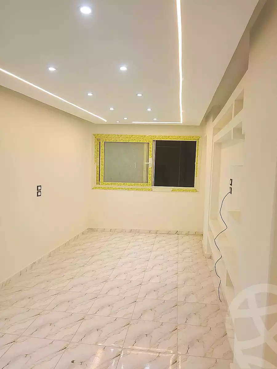 https://aqarmap.com.eg/ar/listing/7338880-for-sale-alexandria-el-mandara-shr-30