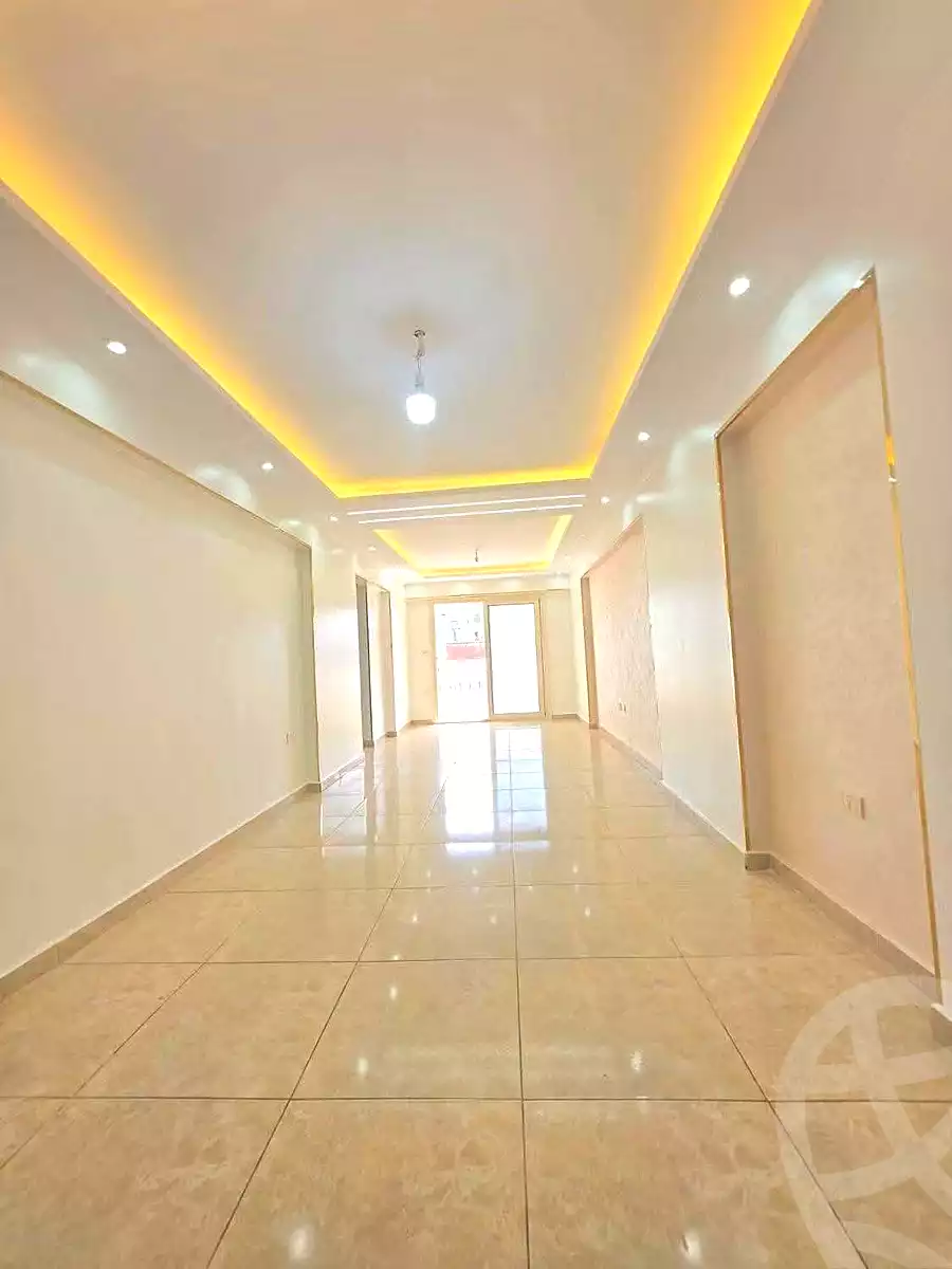 https://aqarmap.com.eg/ar/listing/7339017-for-sale-alexandria-el-asafra-l-sfr-bhry