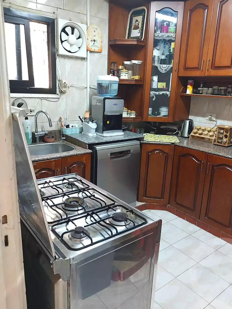 https://aqarmap.com.eg/en/listing/7339113-for-sale-cairo-el-zaytun-lzytwn-lshrqy-toman-bai-st