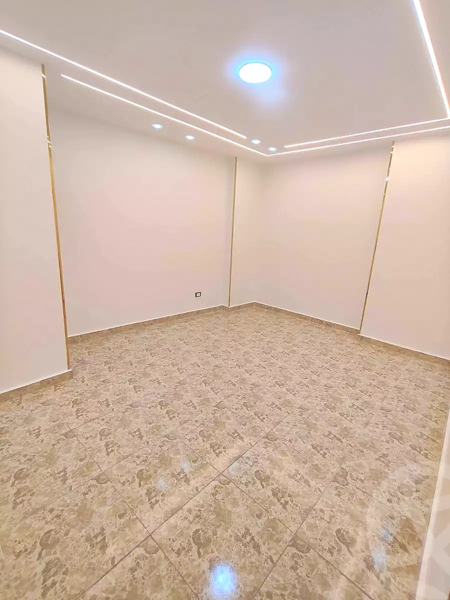 https://aqarmap.com.eg/ar/listing/7339256-for-sale-alexandria-sydy-bshr-sydy-bshr-bhry-shr-khld-bn-lwlyd