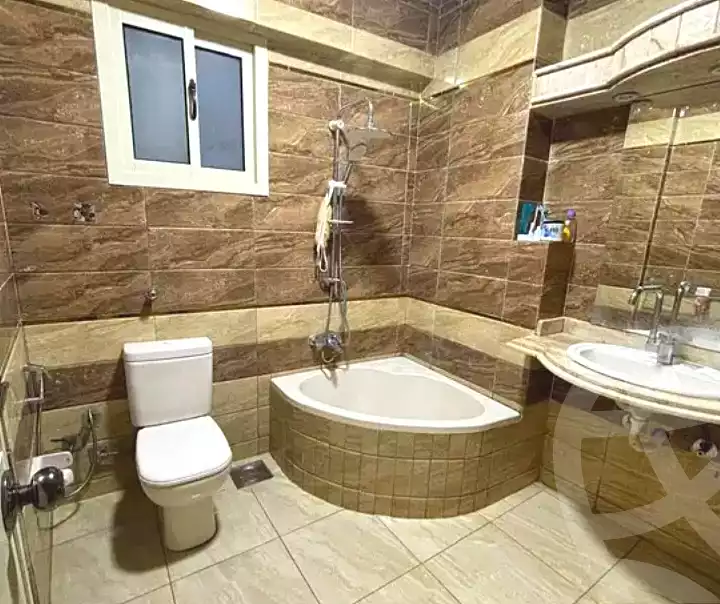 https://aqarmap.com.eg/ar/listing/7339621-for-sale-alexandria-al-agamy-lbytsh-mohamed-el-fardi-st
