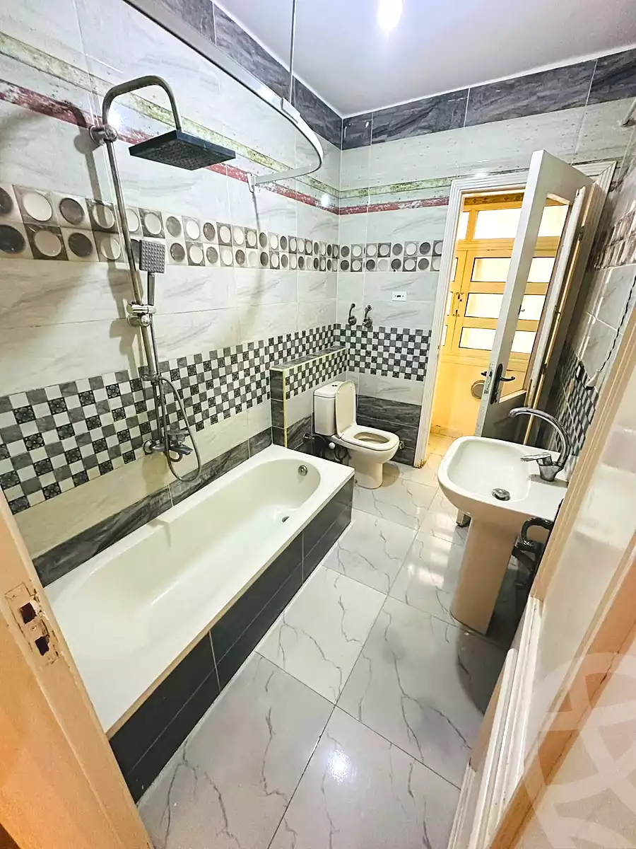 https://aqarmap.com.eg/en/listing/7339940-for-rent-cairo-el-haram-shareaa-naser-el-thawrah
