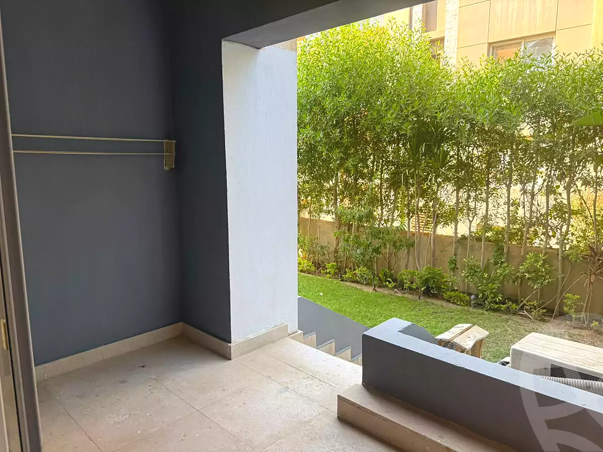 https://aqarmap.com.eg/en/listing/7340042-for-sale-cairo-el-sheikh-zayed-city-compounds-zayed-regency