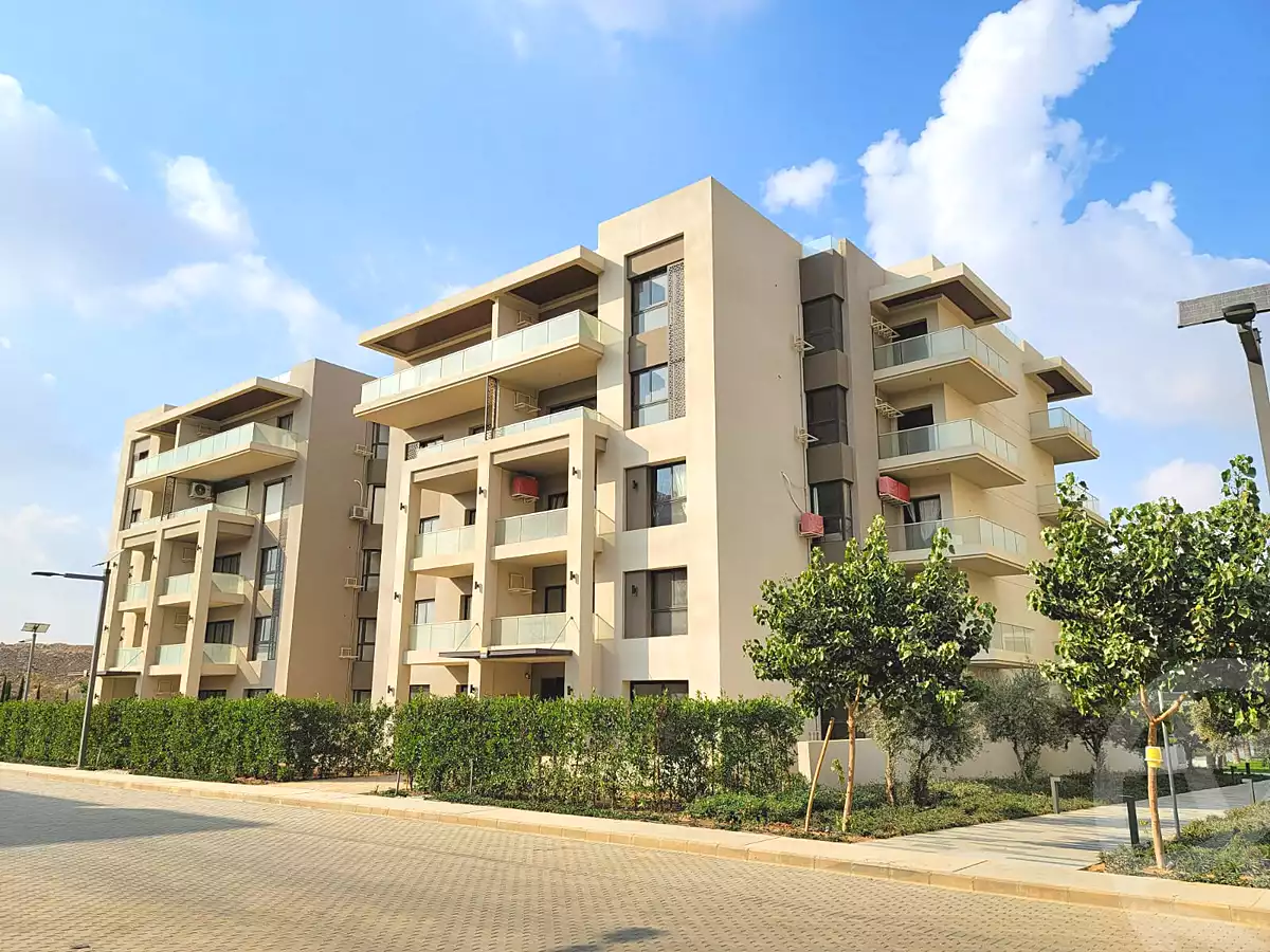 https://aqarmap.com.eg/en/listing/7340696-for-sale-cairo-el-sheikh-zayed-city-compounds-dh-drys