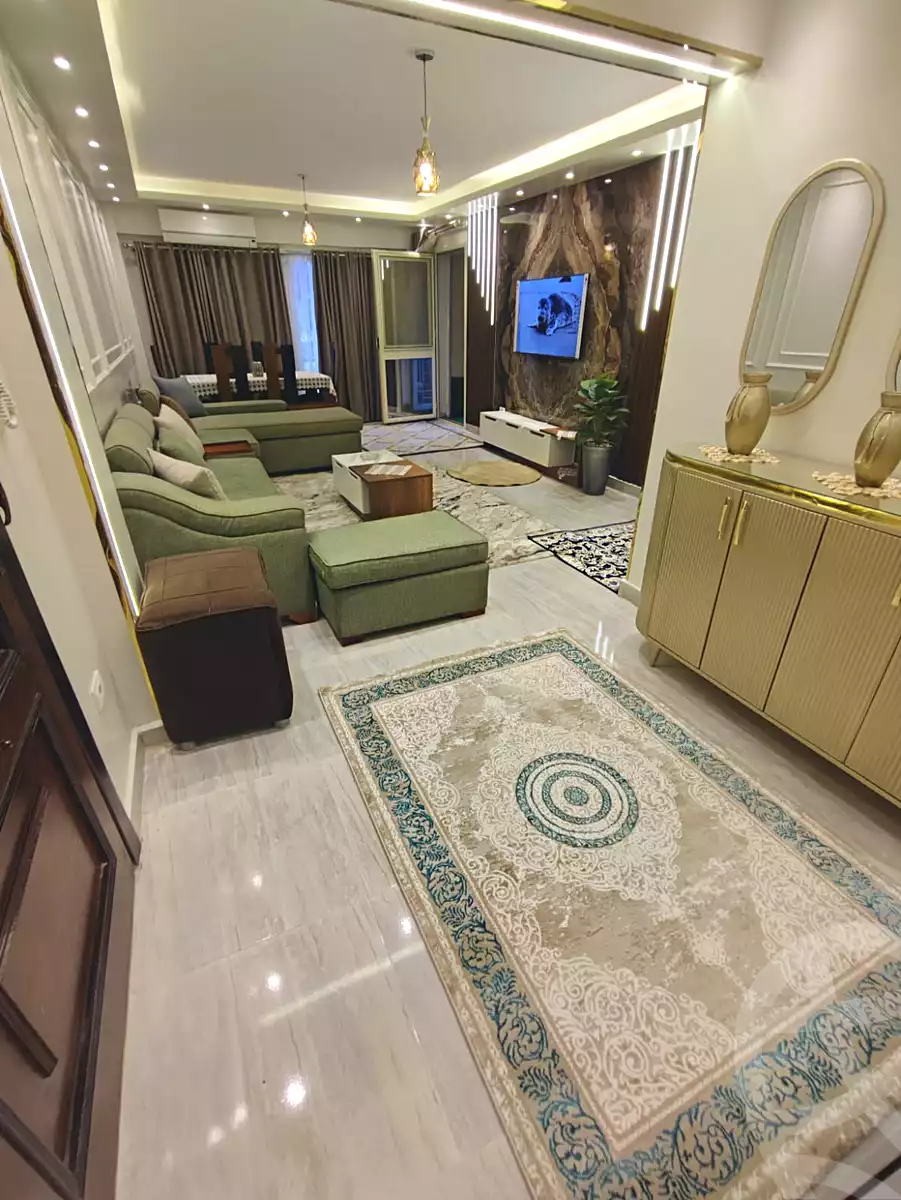 https://aqarmap.com.eg/en/listing/7340853-for-rent-cairo-6th-of-october-compounds-jn-ktwbr