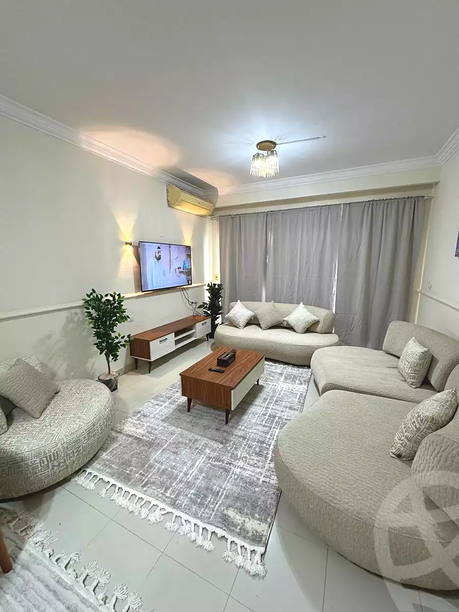 https://aqarmap.com.eg/en/listing/7340946-for-rent-cairo-el-sheikh-zayed-city-compounds-dh-drys