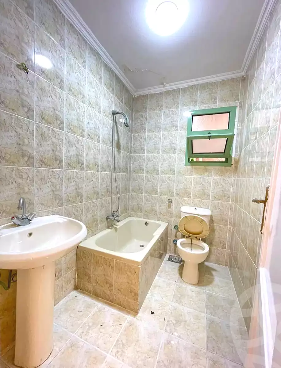 https://aqarmap.com.eg/en/listing/7341233-for-sale-alexandria-al-agamy-shataa-el-nakheel