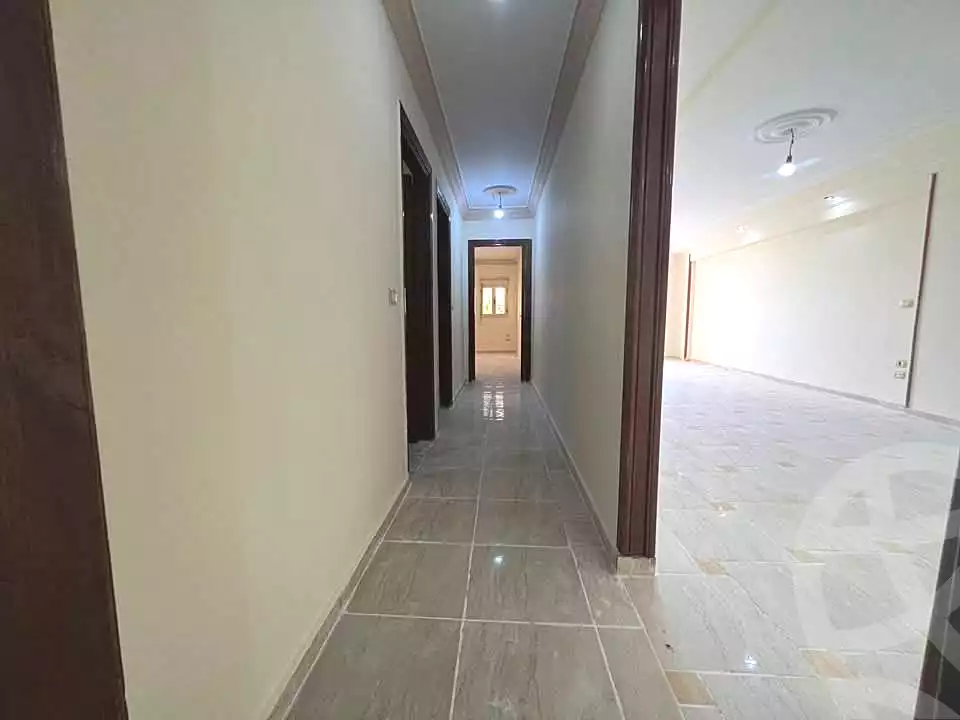 https://aqarmap.com.eg/ar/listing/7342407-for-sale-alexandria-moharram-bey