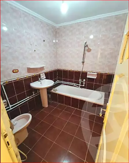 https://aqarmap.com.eg/ar/listing/7343006-for-rent-alexandria-el-asafra-shr-jml-bd-lnsr