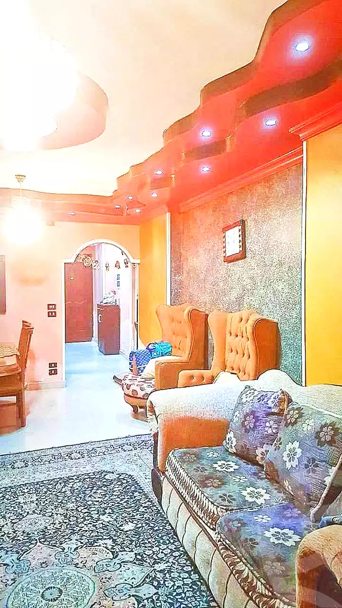 https://aqarmap.com.eg/ar/listing/7343085-for-rent-cairo-el-haram-abo-el-feda-st
