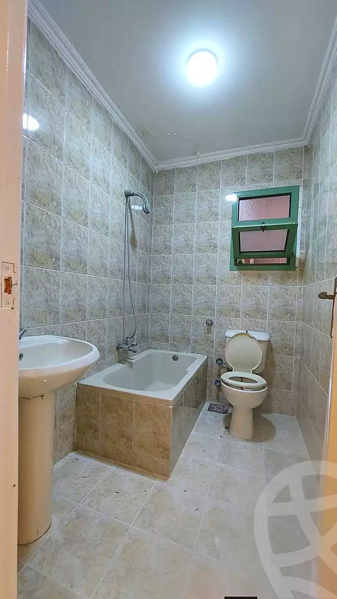 https://aqarmap.com.eg/ar/listing/7343319-for-sale-alexandria-al-agamy-shataa-el-nakheel