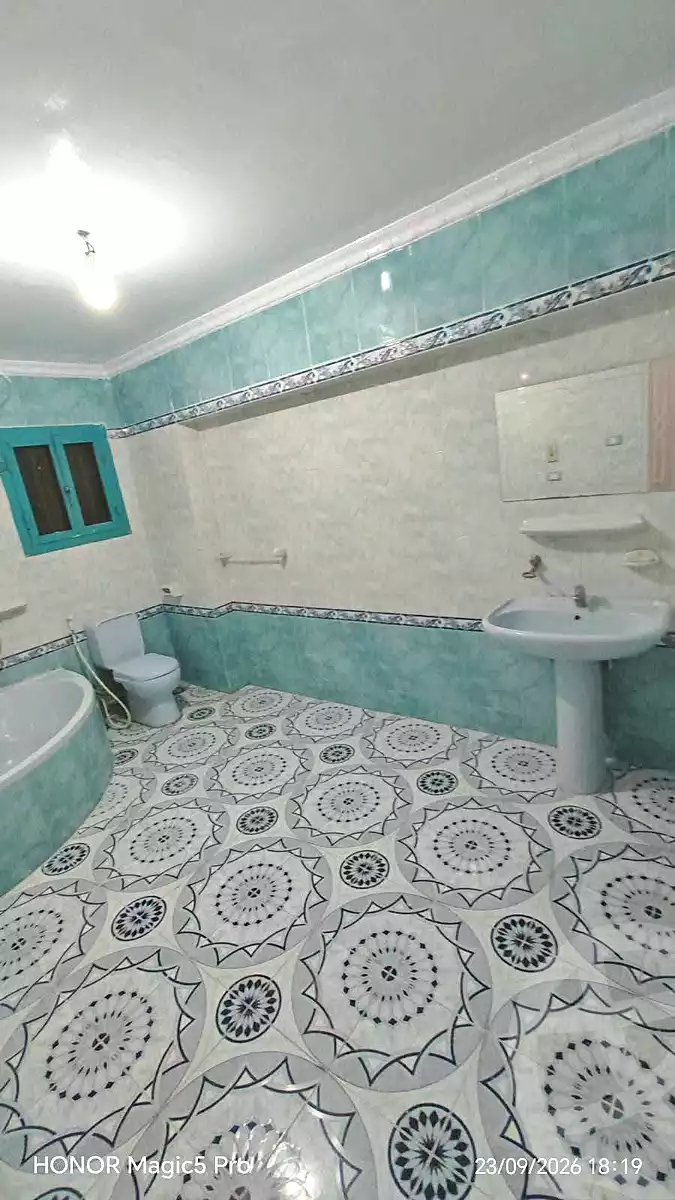 https://aqarmap.com.eg/ar/listing/7343438-for-sale-cairo-helwan-helwan-el-sharkeya-khesro-basha-st