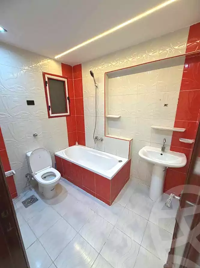https://aqarmap.com.eg/ar/listing/7344223-for-sale-alexandria-el-asafra-shr-45