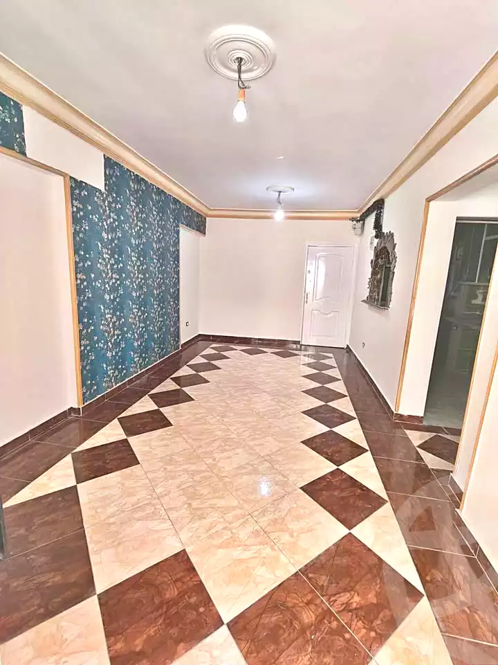 https://aqarmap.com.eg/ar/listing/7344366-for-sale-alexandria-miami