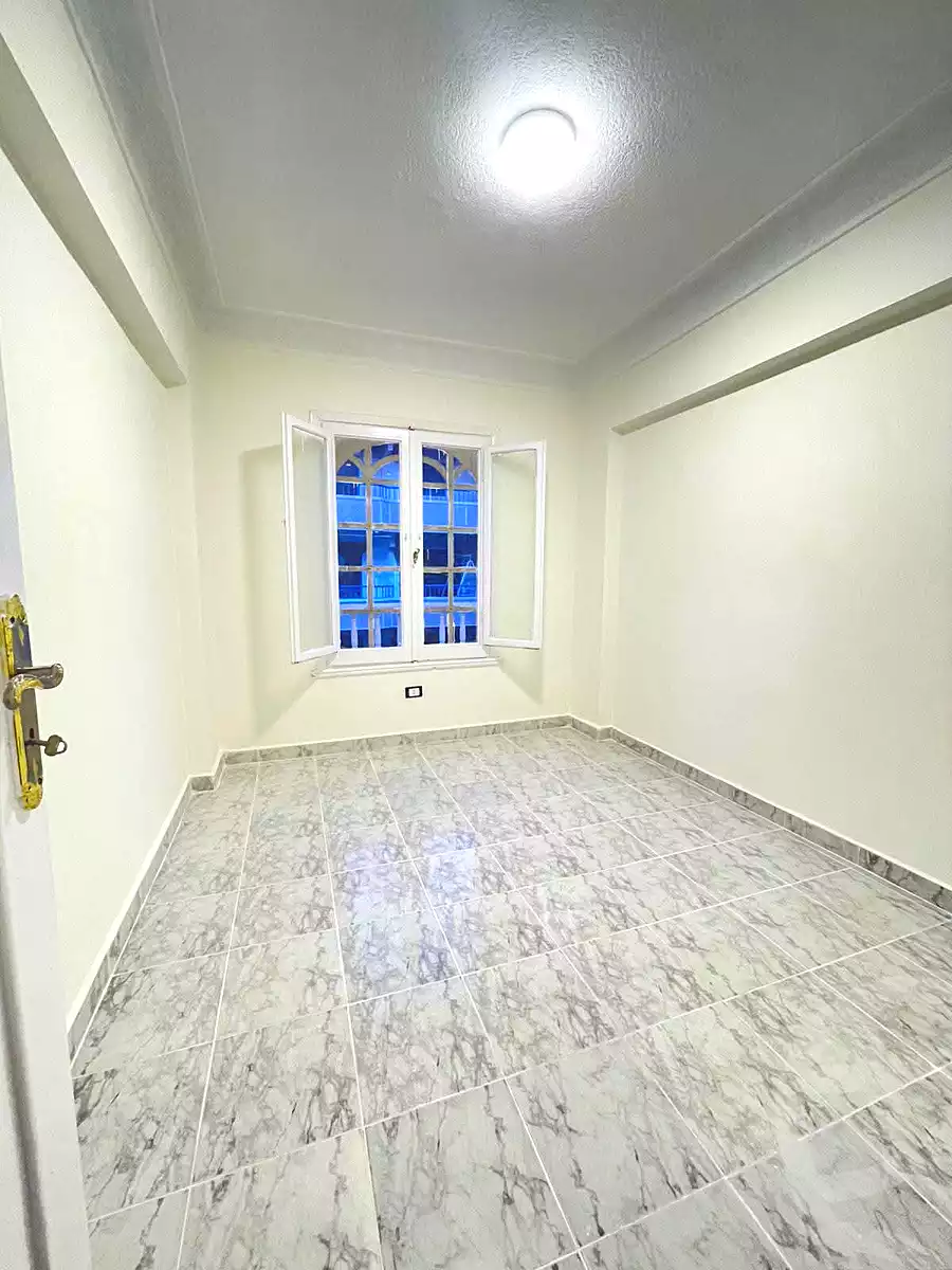 https://aqarmap.com.eg/en/listing/7344504-for-sale-alexandria-al-agamy-shataa-el-nakheel