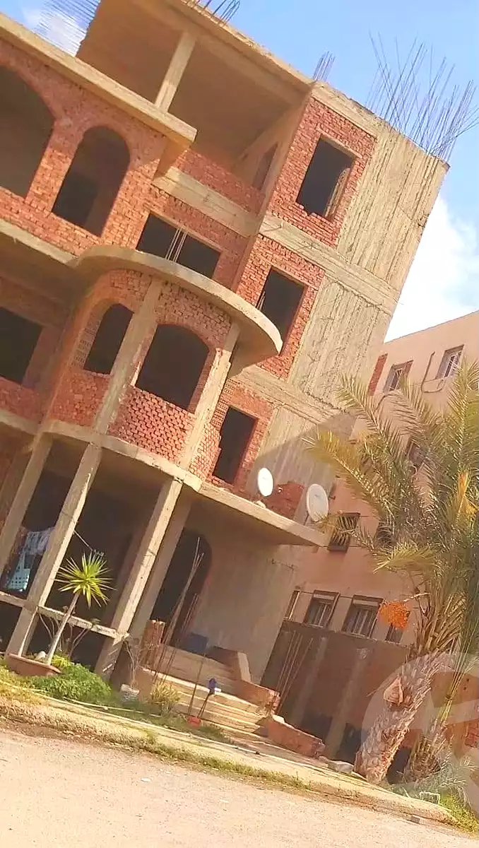https://aqarmap.com.eg/ar/listing/7345185-for-sale-cairo-new-cairo-ganob-el-akadamiya-south-academy-g-youssef-el-gendy-st