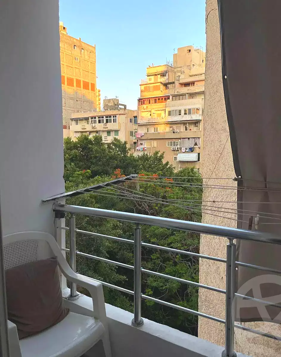 https://aqarmap.com.eg/en/listing/7345416-for-sale-alexandria-ganaklis