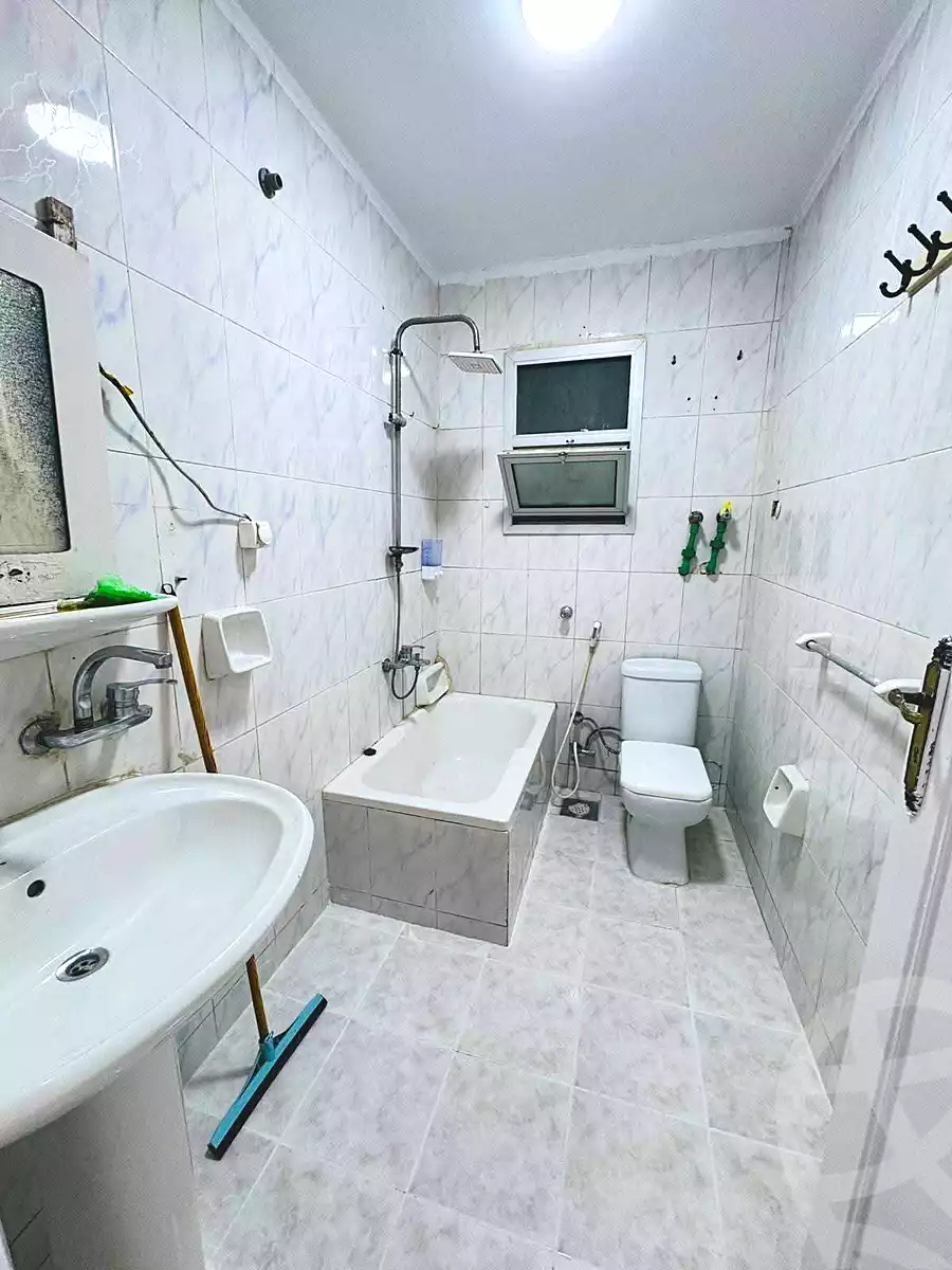 https://aqarmap.com.eg/en/listing/7345694-for-sale-alexandria-al-agamy-shataa-el-nakheel