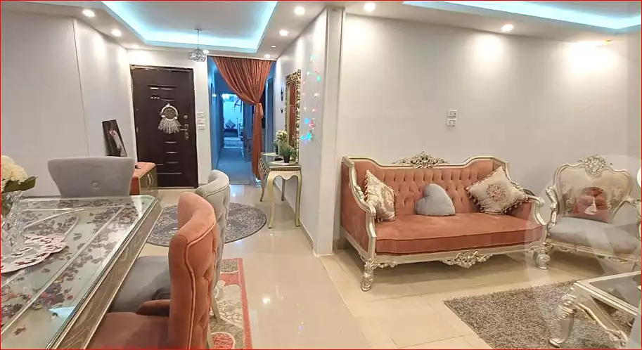 https://aqarmap.com.eg/ar/listing/7346219-for-sale-cairo-helwan-kwrnysh-hlwn