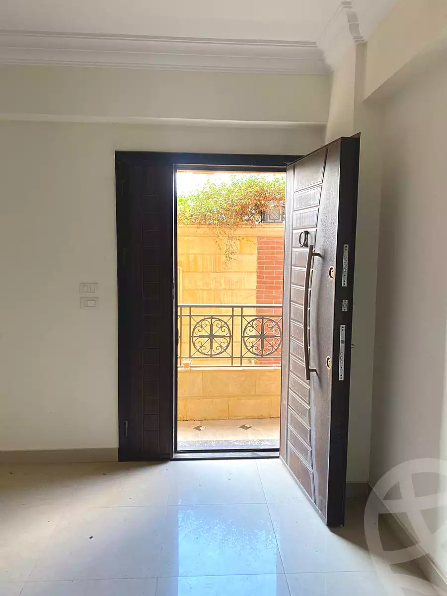 https://aqarmap.com.eg/ar/listing/7346270-for-sale-cairo-new-cairo-el-yassamin-el-yasmeen-3-mohamed-rahim-st