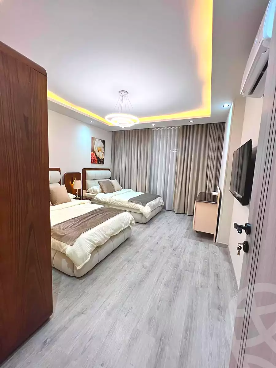 https://aqarmap.com.eg/en/listing/7346644-for-sale-cairo-new-cairo-compounds-mwrd-fq-llttwyr