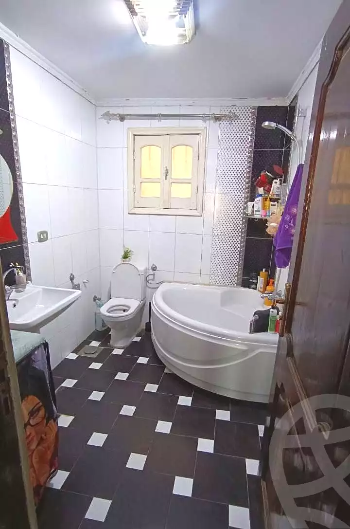 https://aqarmap.com.eg/ar/listing/7346927-for-rent-cairo-helwan-mnshy-yn-hlwn-rael-st