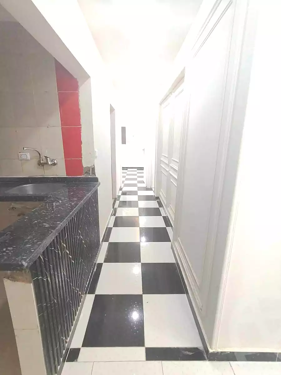 https://aqarmap.com.eg/ar/listing/7346994-for-sale-alexandria-sydy-bshr-sydy-bshr-bhry-shr-mhmd-njyb