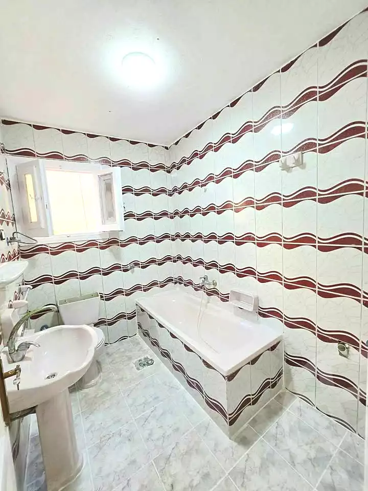 https://aqarmap.com.eg/en/listing/7347096-for-sale-alexandria-al-agamy-shataa-el-nakheel
