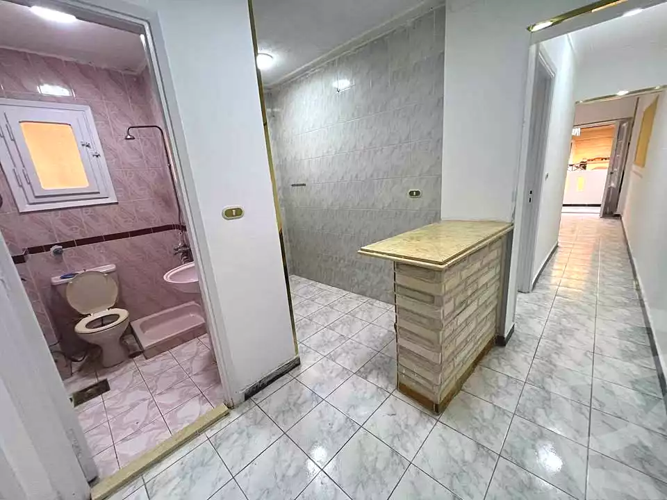 https://aqarmap.com.eg/ar/listing/7347170-for-sale-alexandria-al-agamy-shataa-el-nakheel