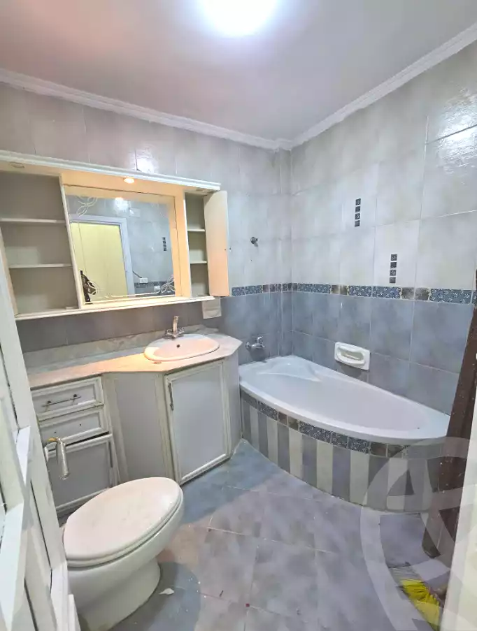 https://aqarmap.com.eg/ar/listing/7347708-for-sale-cairo-ain-shams-jsr-lswys