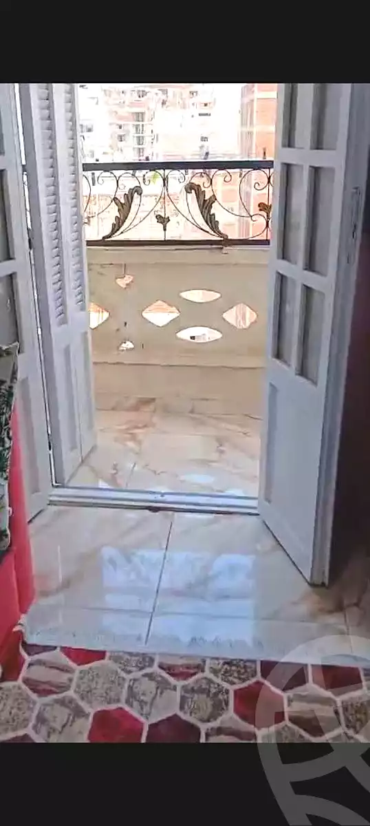 https://aqarmap.com.eg/en/listing/7348189-for-sale-alexandria-sydy-bshr-sydy-bshr-bhry-shr-khld-bn-lwlyd