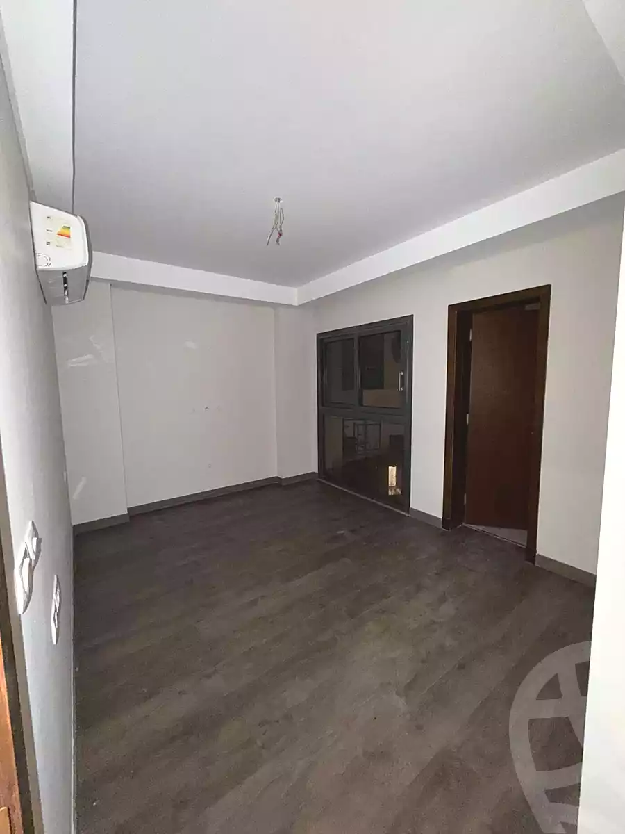 https://aqarmap.com.eg/ar/listing/7348669-for-rent-cairo-el-sheikh-zayed-city-compounds-zyd-wr-llttwyr-z-tower
