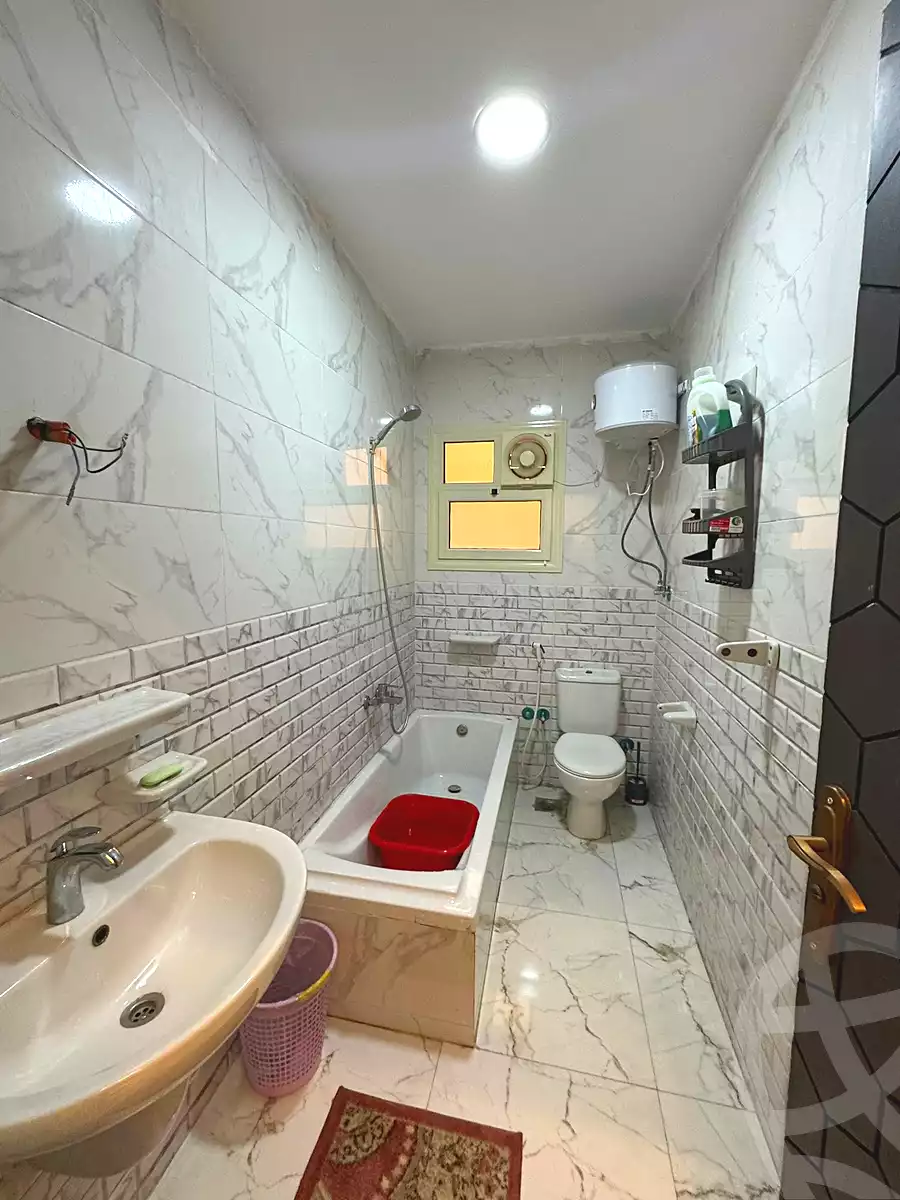 https://aqarmap.com.eg/ar/listing/7348988-for-rent-cairo-6th-of-october-el-ahyaa-neighborhood-2nd-dr-abdel-wahab-moro-rd